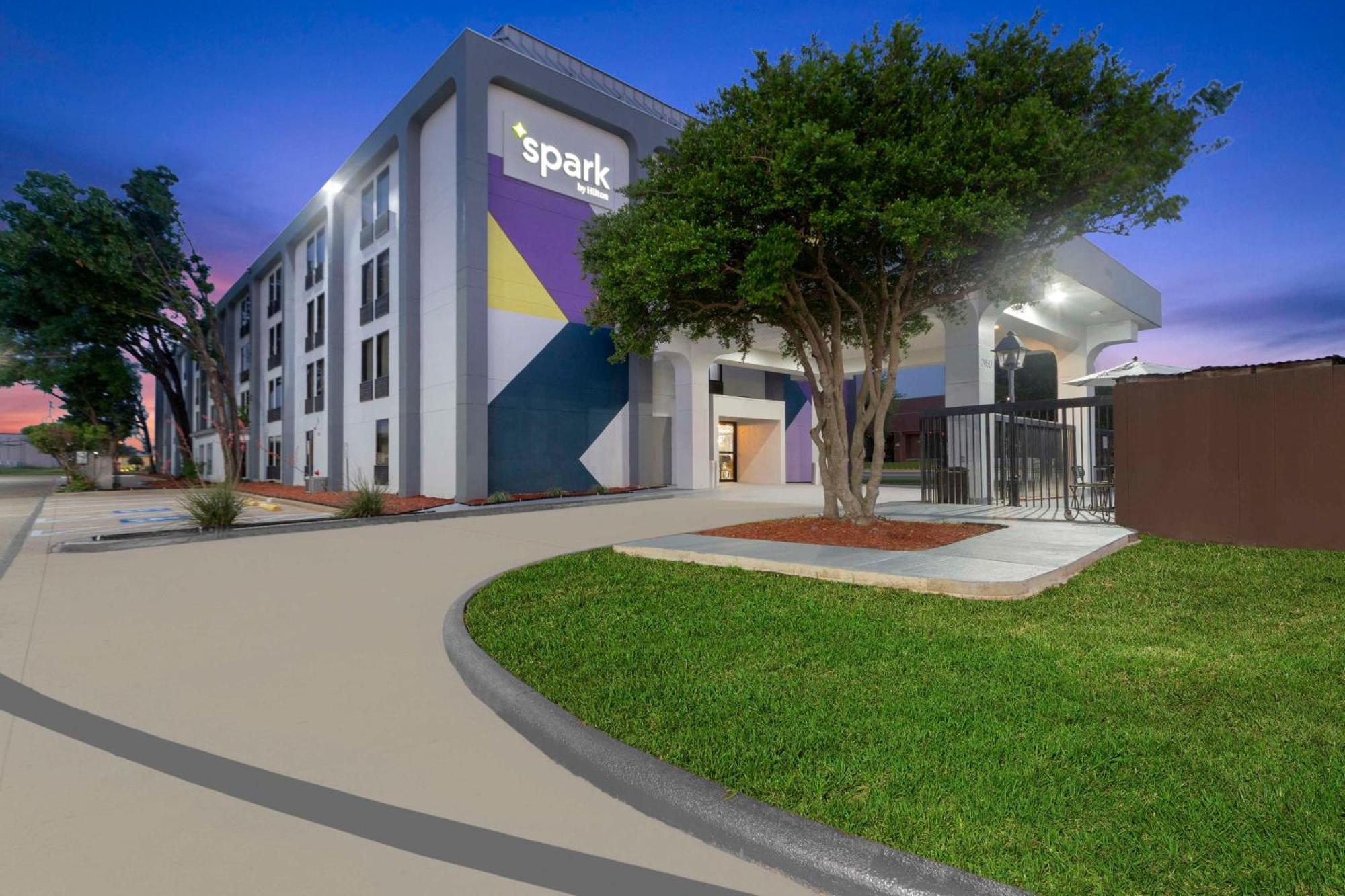 Spark By Hilton Grand Prairie Esterno foto